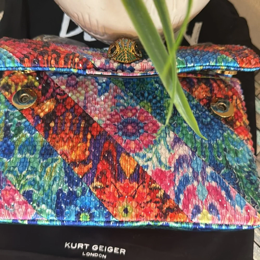 Kurt Geiger London Mini Kensington Crystal Shoulder Bag
Kurt Geiger Lond… - Picture 17 of 17